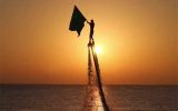 فیلم | اهتزاز پرچم اباعبدالله الحسین(ع) بر فراز خلیج فارس فیلم | اهتزاز پرچم اباعبدالله الحسین(ع) بر فراز خلیج فارس