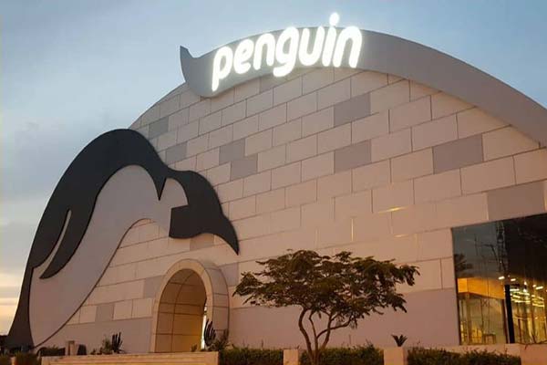 افتتاح مجموعه تفریحی پنگوئن و فاز دو برج پرشین توسط رئیس جمهور