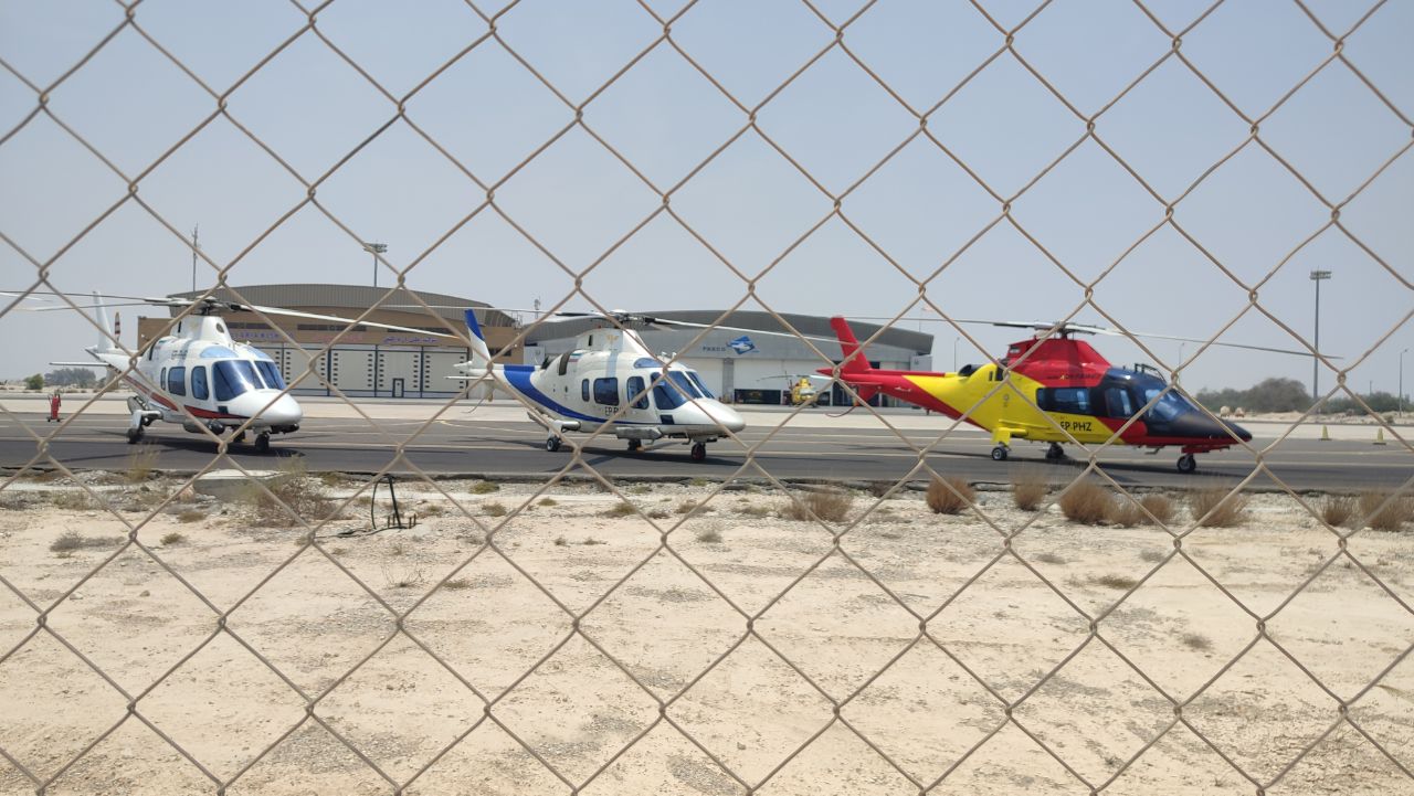 کلنگ ساخت بزرگترین آشیانه هلیکوپتری کشور در کیش به زمین زده شد+ فیلم