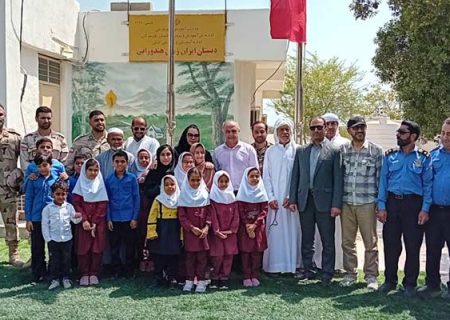 زنگ مهر و مقاومت در مدرسه ایران زمین هندورابی نواخته شد