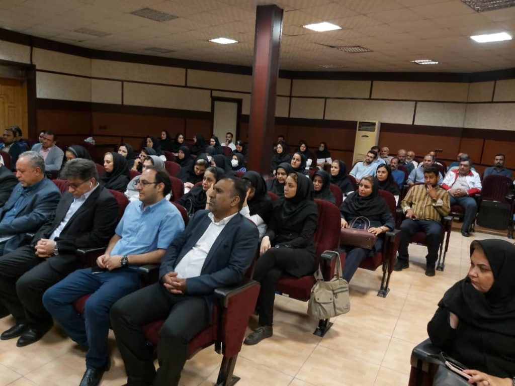 مراسم تودیع و معارفه رئیس مرکز بهداشت کیش برگزار شد