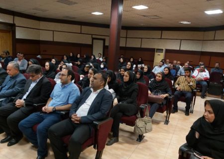 مراسم تودیع و معارفه رئیس مرکز بهداشت کیش برگزار شد