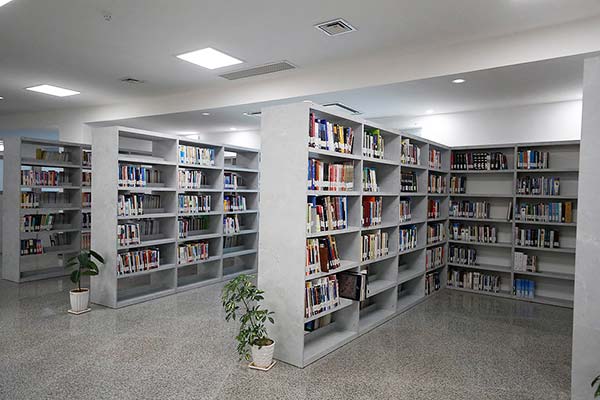 کتابخانه شهید سید ابراهیم رئیسی در کیش افتتاح شد